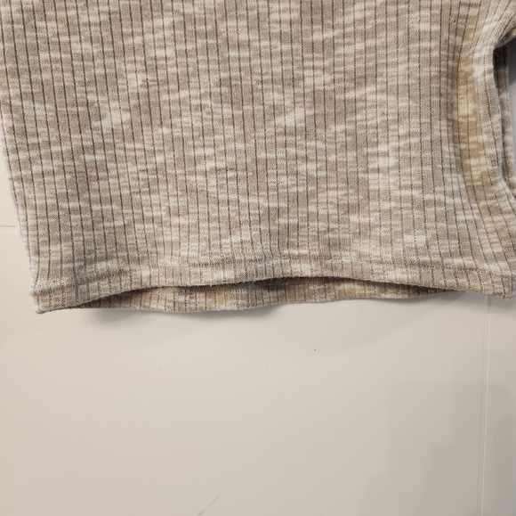 H&M Divided Crop Top Women's Medium Mixed Beige Short Sleeved Shirt For Teens - Picture 4 of 9